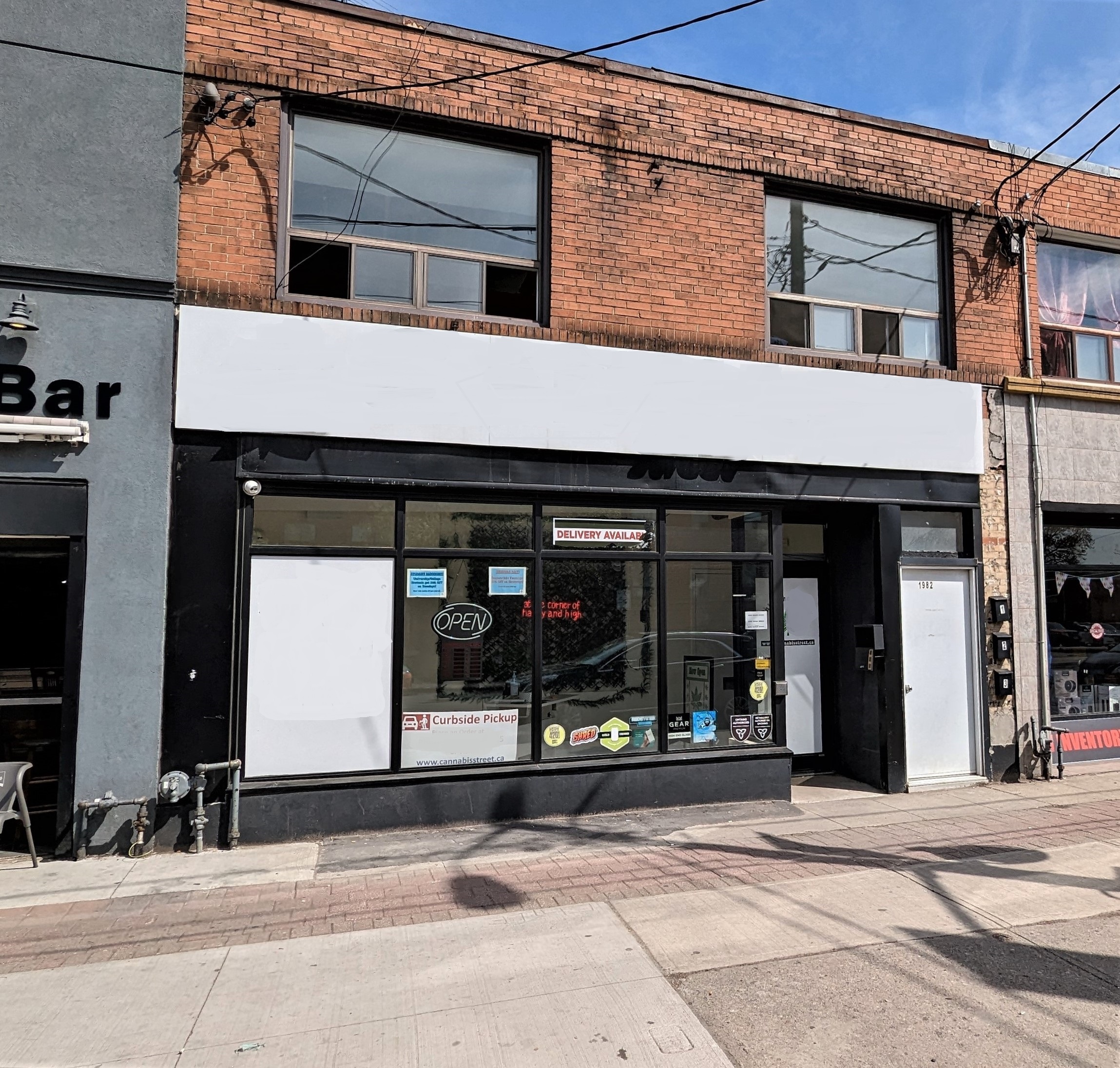 Beautifully Renovated Retail Space for Lease
