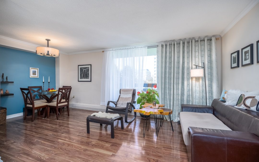Wonderful Two Bedroom Condo with Balcony, Parking and Locker