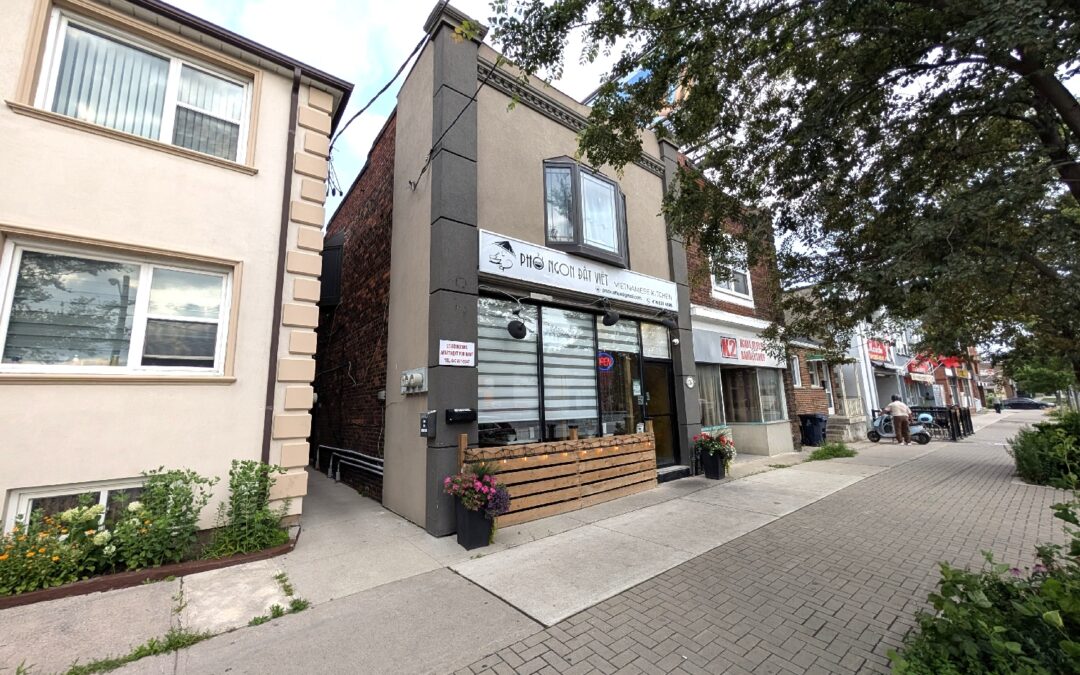 Two Bedroom Apartment with Parking