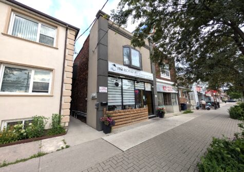 Two Bedroom Apartment with Parking