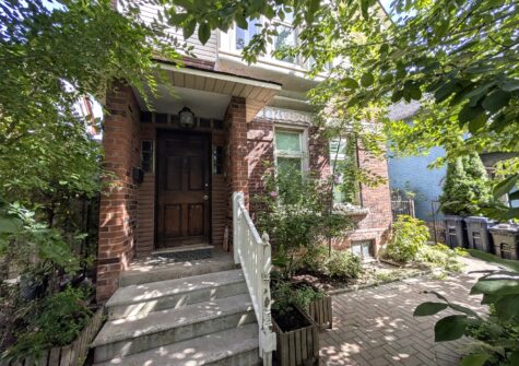 Spacious 2 Bedroom Apartment For Rent